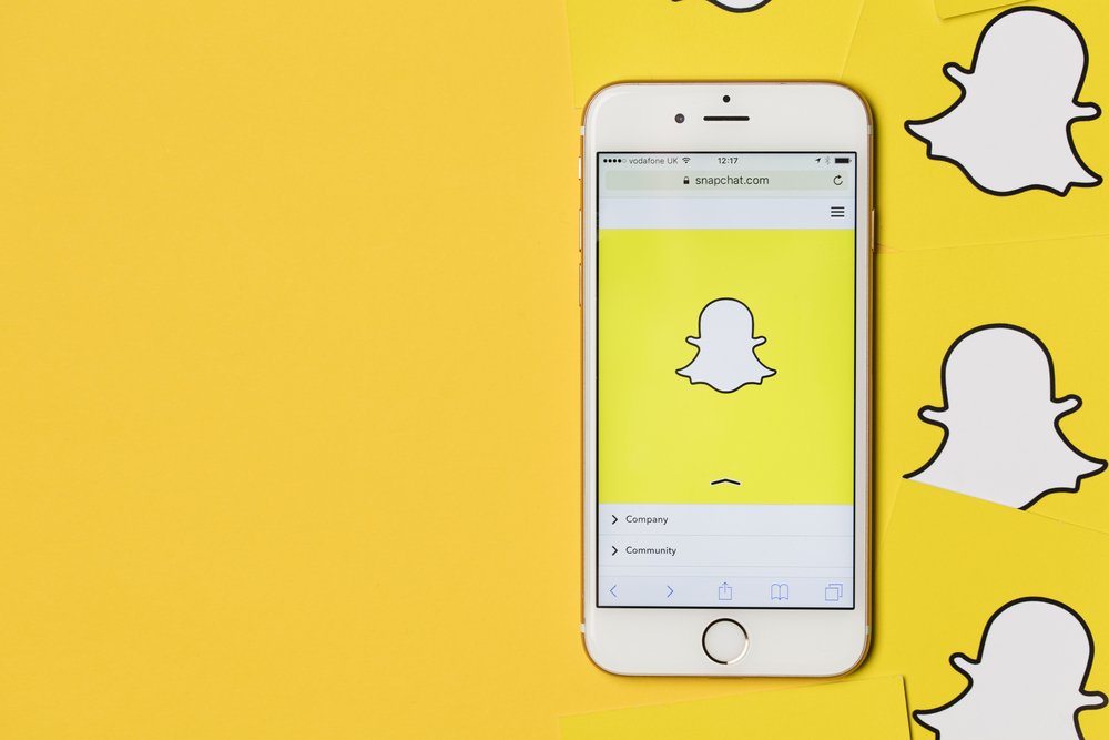 Exploring the Evolution of Snapchat: From a Web Absence to a Web Presence